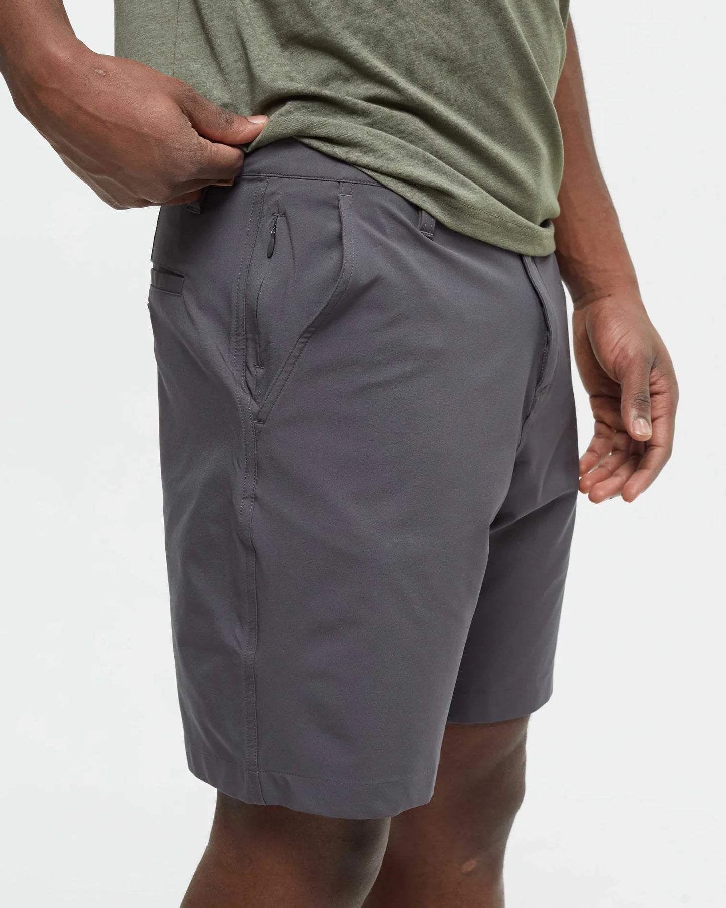 IN MOTION water repellant short