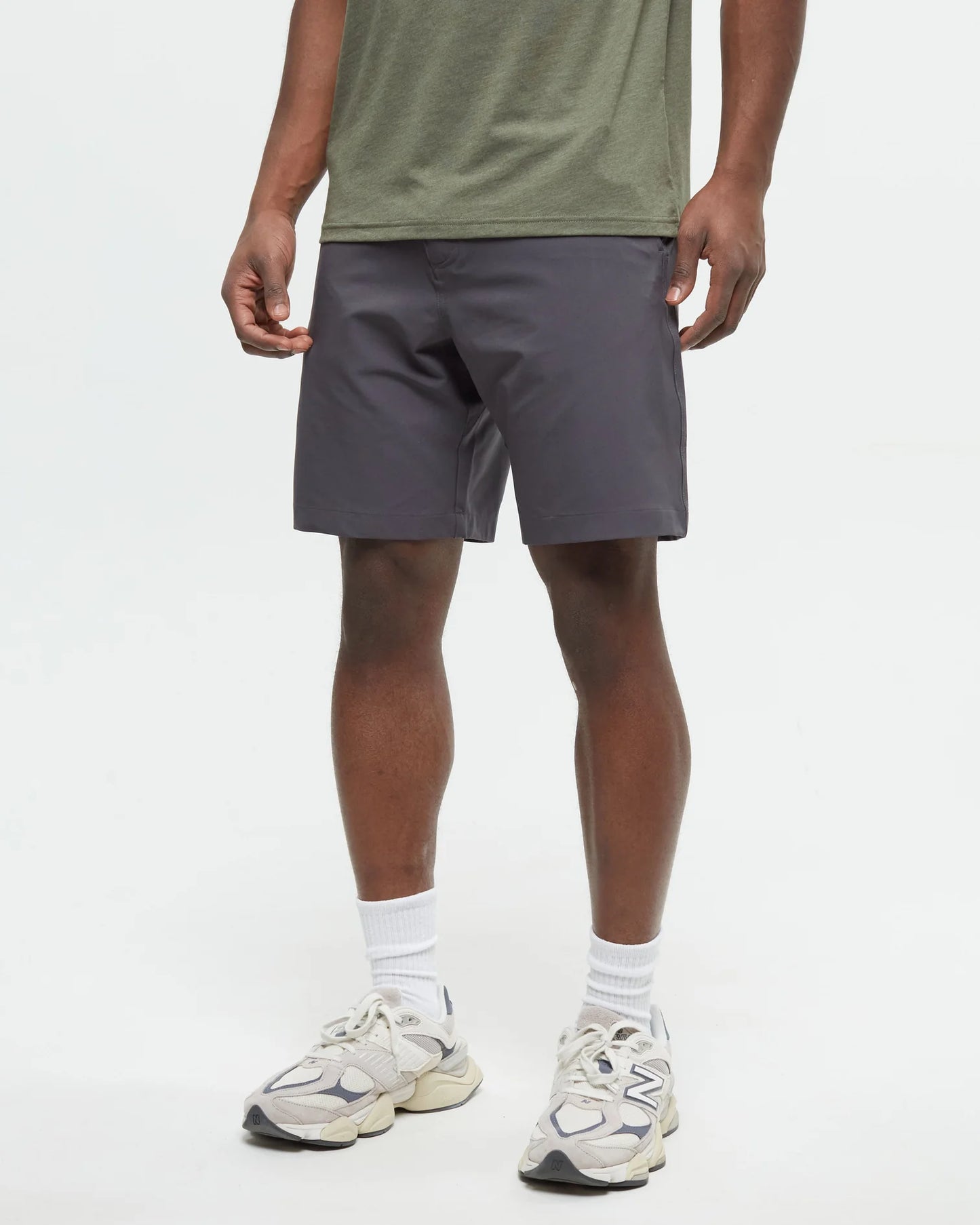IN MOTION water repellant short