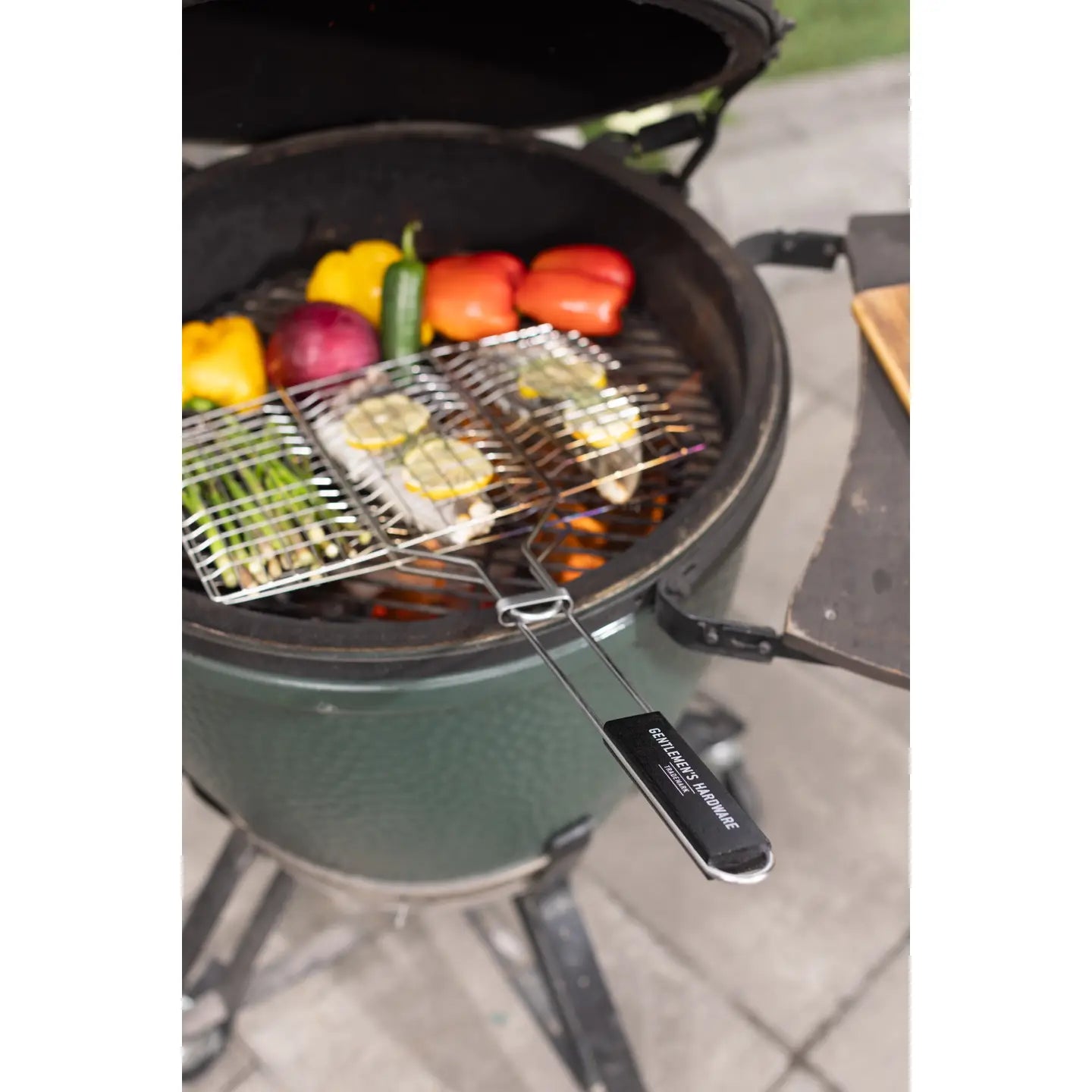 CHILLIN' & GRILLIN' bbq grill basket