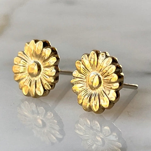 DAISY STUD earrings