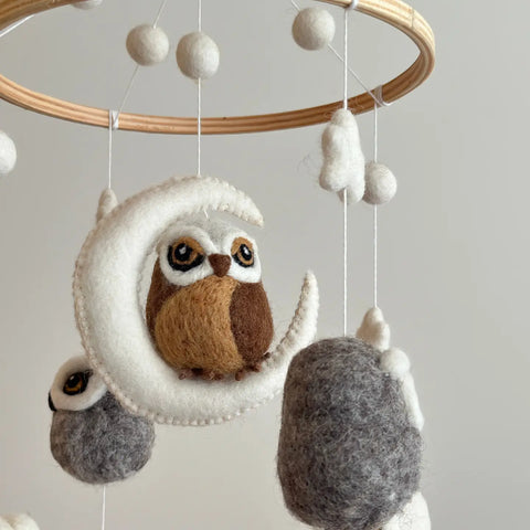 NIGHT OWL felt baby mobile