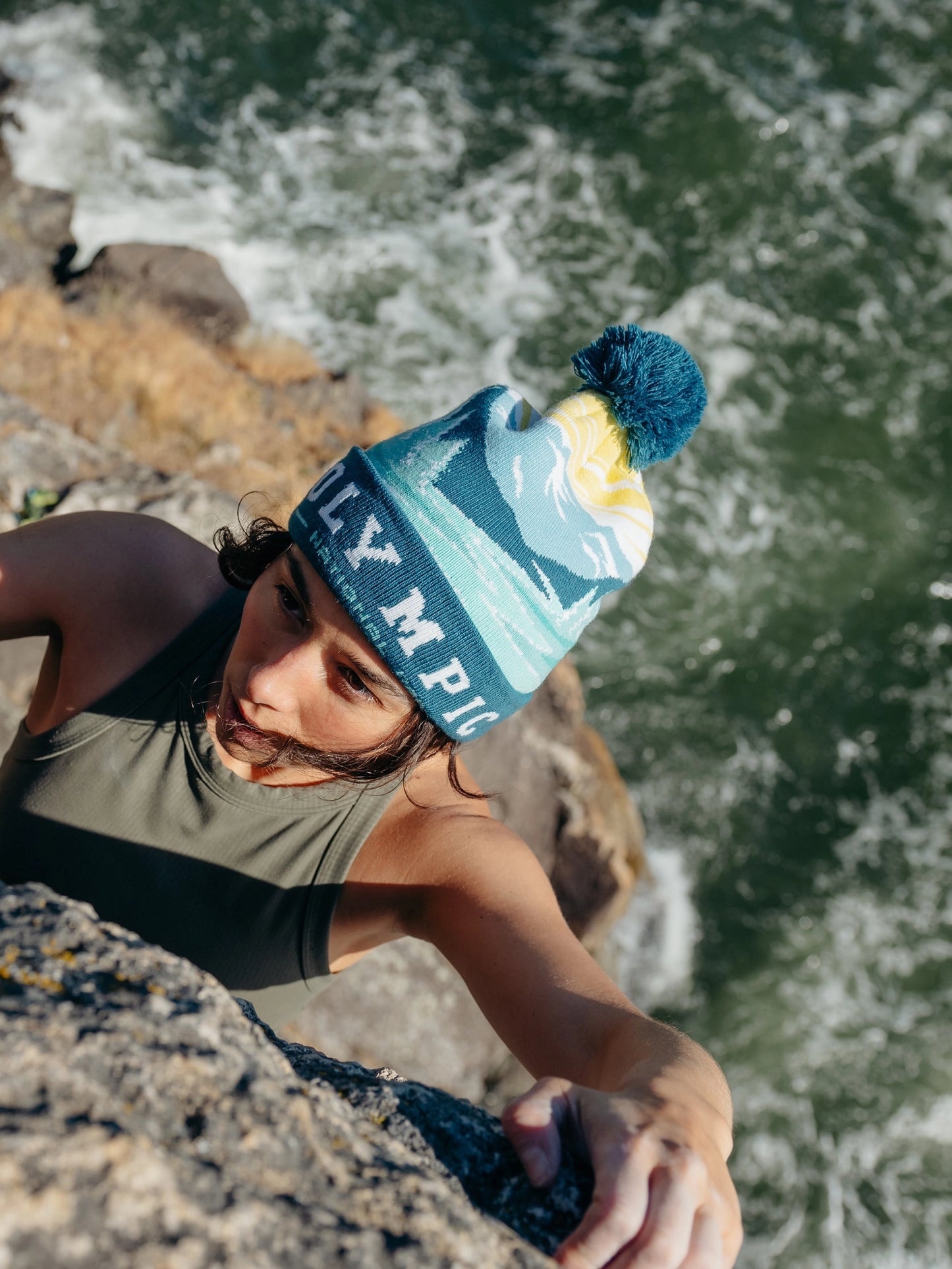 OLYMPIC RIVERS pom beanie