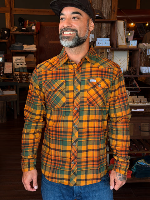 MOUNTAIN PLAID flannel