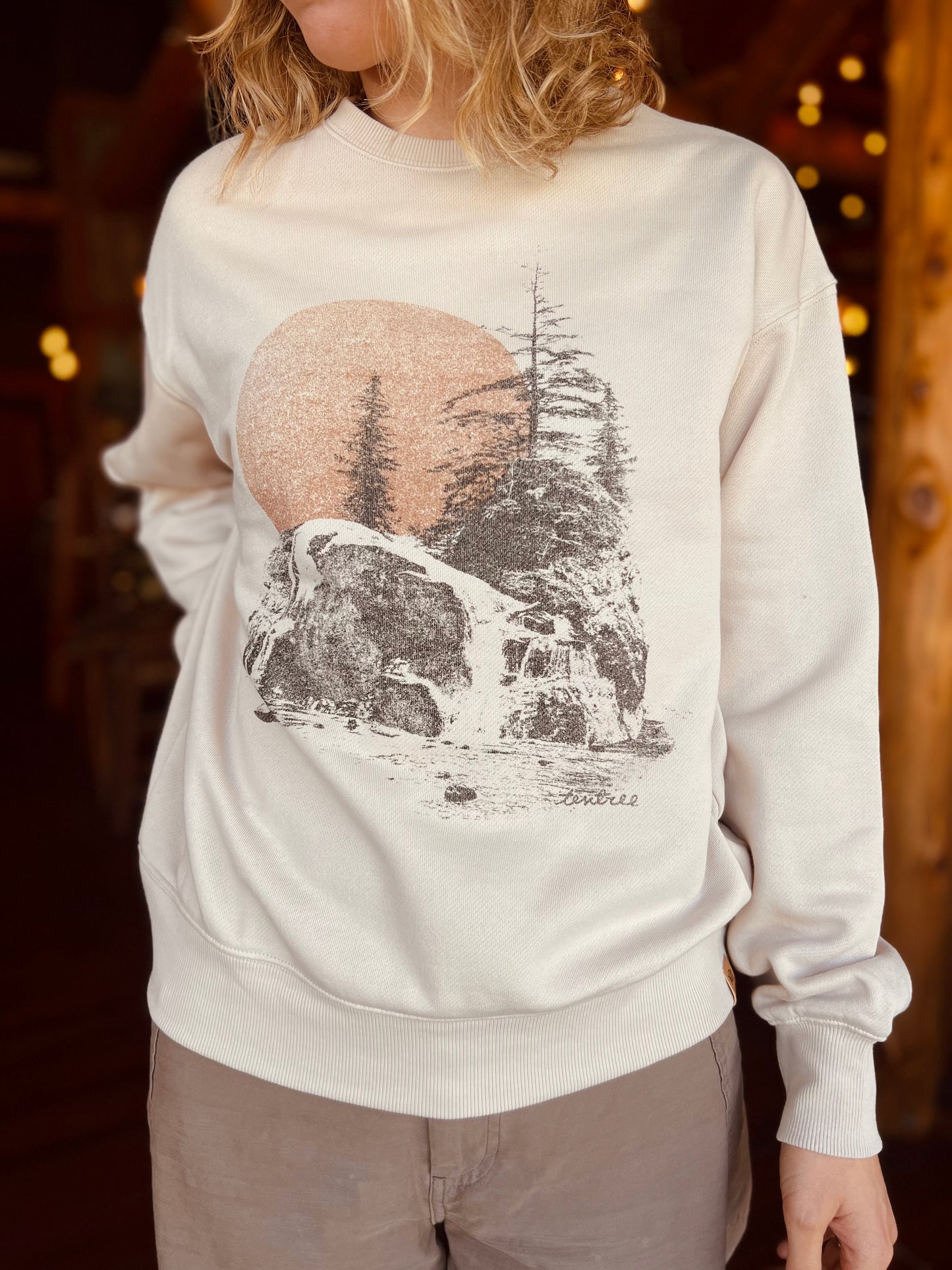 BACKCOUNTRY crewneck