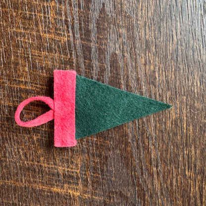 WASHINGTON mini felt pennant ornament