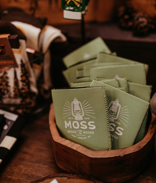 MOSS glow-in-the-dark koozie