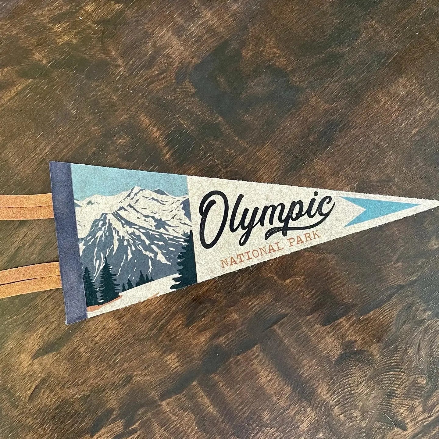 OLYMPIC NATIONAL PARK pennant