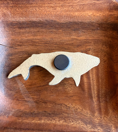 PORT ANGELES ceramic whale magnet