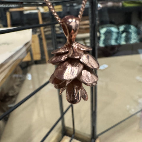 PINECONE pendant necklace