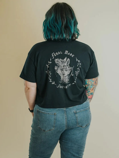 FERAL BABE SOCIETY cropped tee