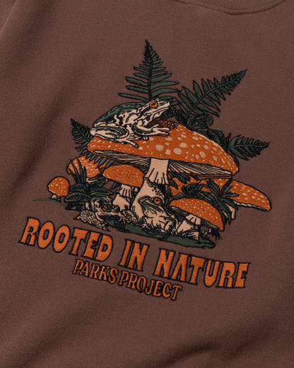 ROOTED IN NATURE embroidered crewneck