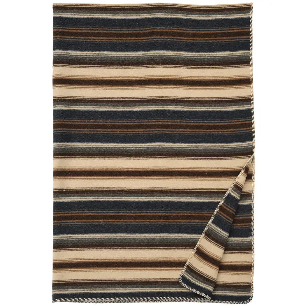 RUSTIC HAVEN throw blanket