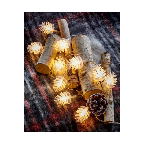 FROSTY PINECONES string lights