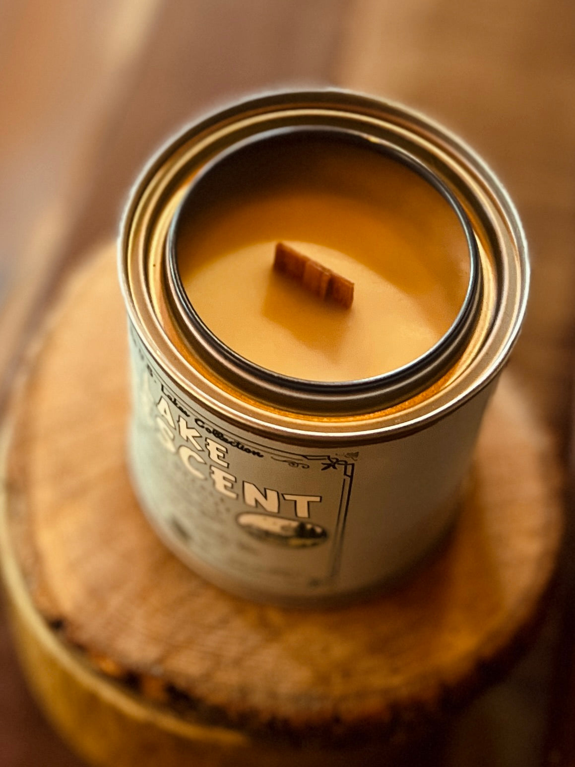 LAKE CRESCENT candle