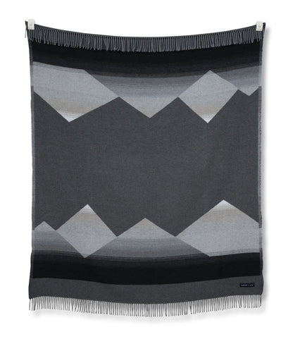 MOUNTAIN PEAKS blanket